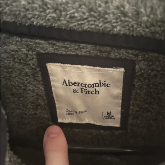 Abercrombie Gray Black Quilted Snap Pullover Sweatshirt‎ Size Medium Cozy Fit - Picture 4 of 4